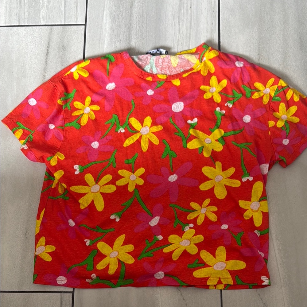 Zara Red and Yellow Short Sleeve Tee with Floral Print
